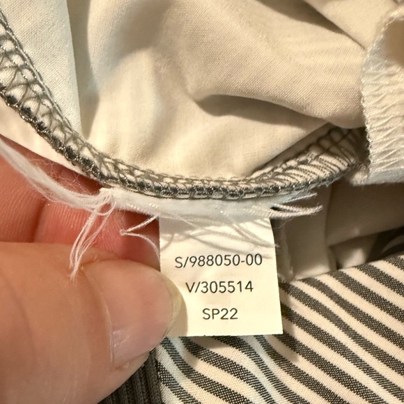 Athleta Brooklyn Textured Ankle Pant Size 6 vertical stripes white gray - Picture 14 of 14
